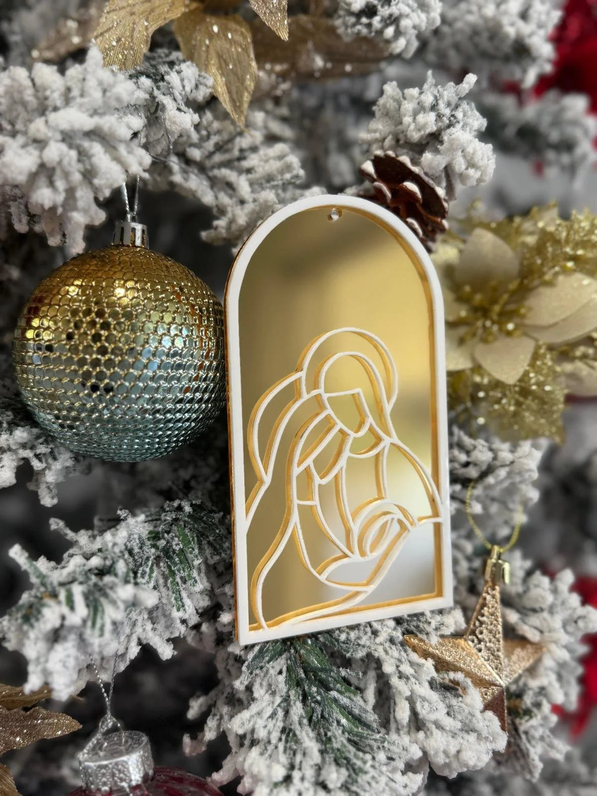 Holy Family Ornament - Elegant Christmas Tree Decor